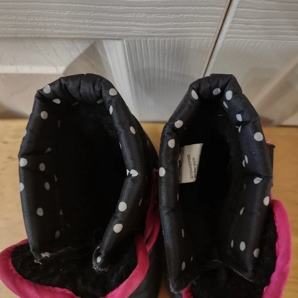 Wonder Nation Kids Snow Boots Sz 6 Black Hot Pink Girls